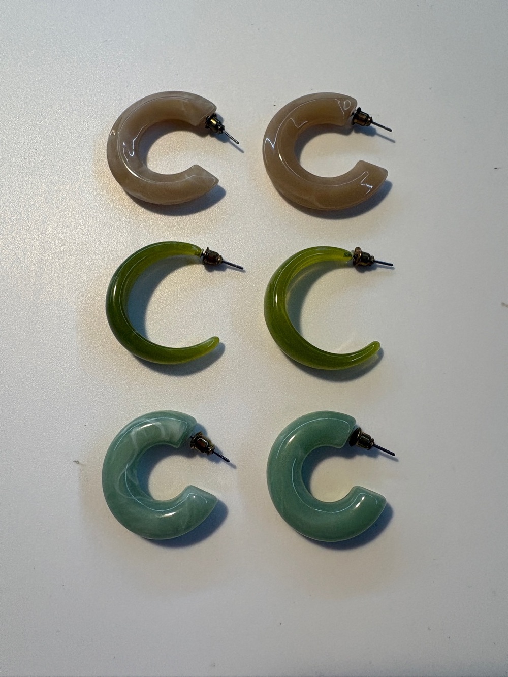 Set of 3 Pairs Resin Hoop Earrings in Beige, Olive, and Teal